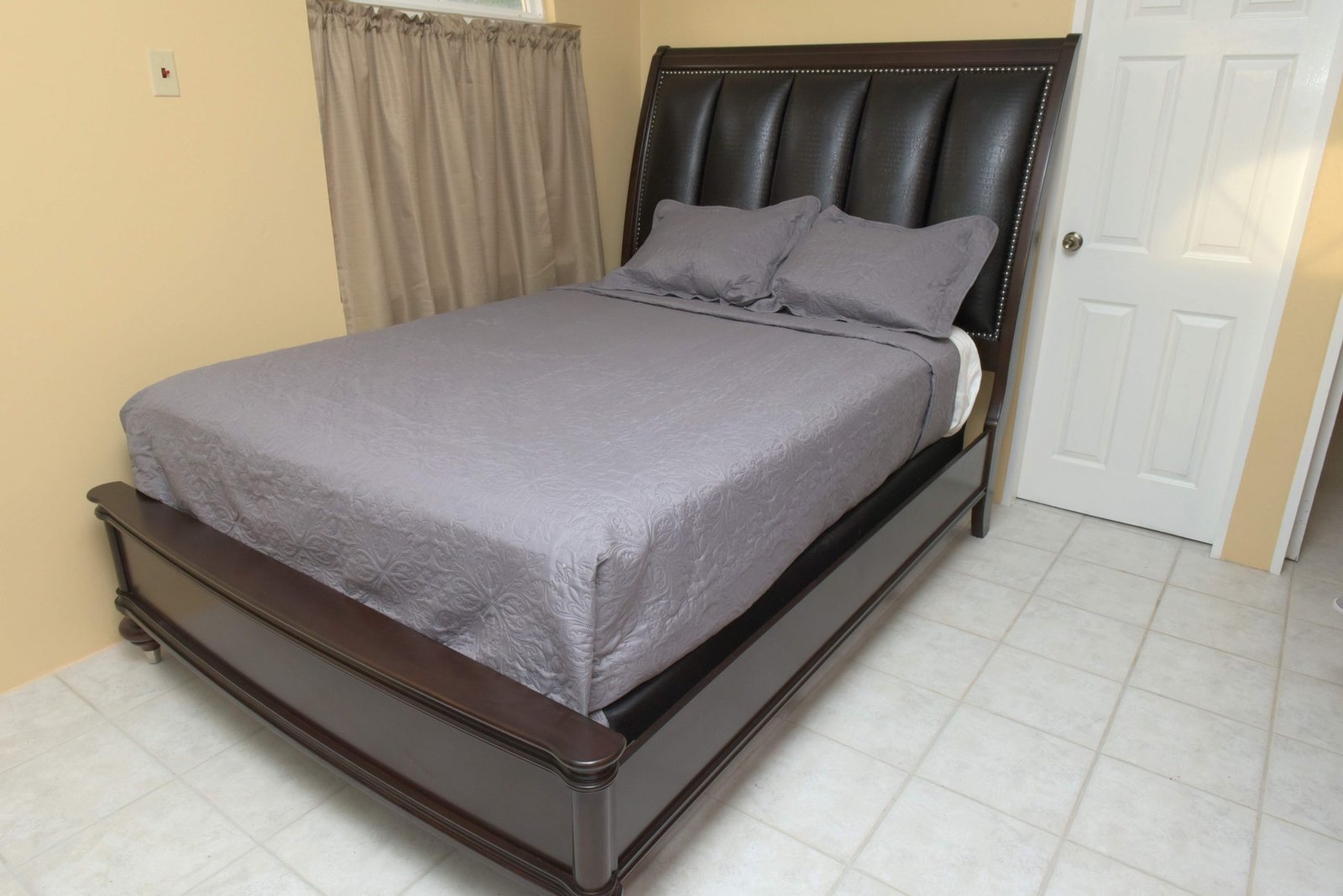 Unit 4 3 Bedroom Unit 4 1 scaled 3