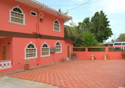 Units & Accommodations