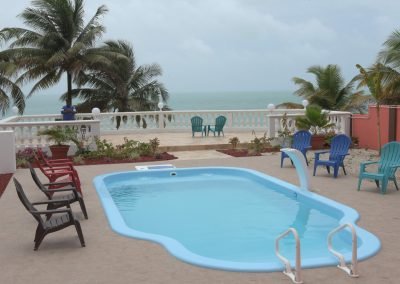 Guesthousetoco Pool View